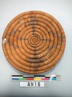 藏品(編製圓板)的圖片